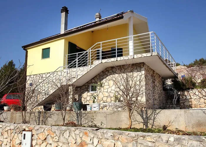 Irena Villa