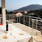 Irena * Vinišće